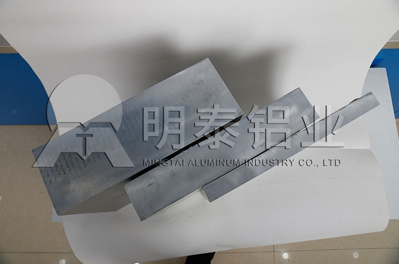 想买散热片_电暖气外壳用3004铝板需要多少钱，性价比怎样