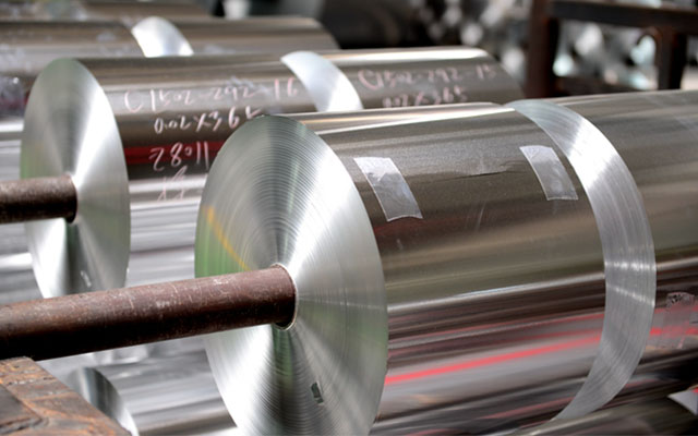 1060铝箔卷被广泛用于云顶集团源汽车动力电池软连接中