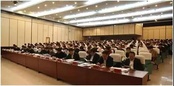 【重磅】“2018高成长企业”榜单发布，郑州云顶集团位列前三