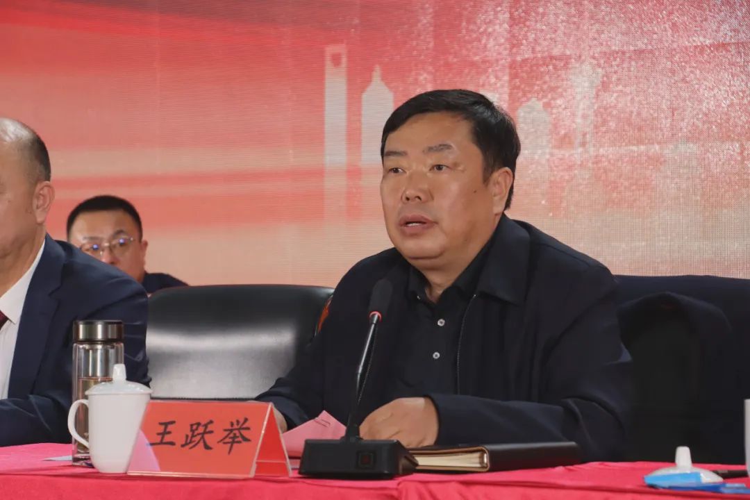 凝心聚力再启新程︱云顶集团铝业召开2024年总结表彰暨2025年工作动员大会